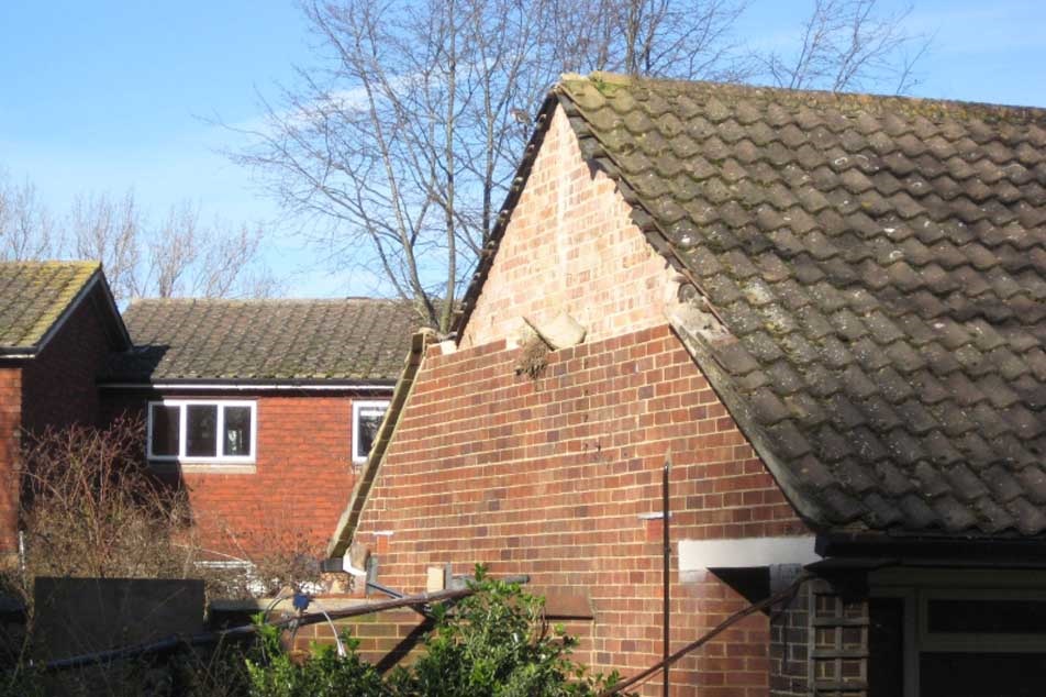 Cavity wall tie failure - PCA